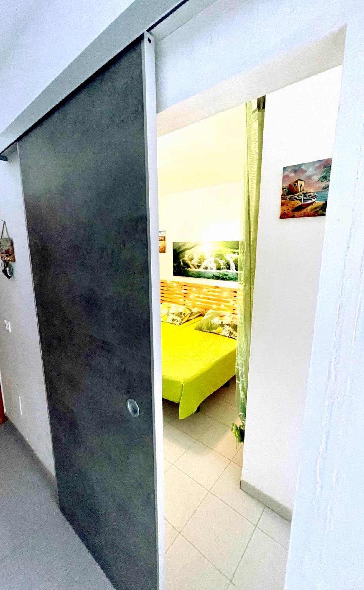 Appartamento Casita Mara! 2' Line To The Sea, Shops And Bar'S Tías Esterno foto